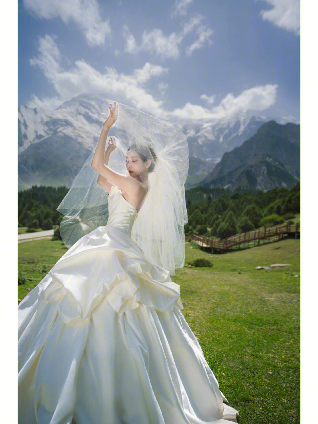 新疆旅拍奥依塔克冰川公园婚纱照