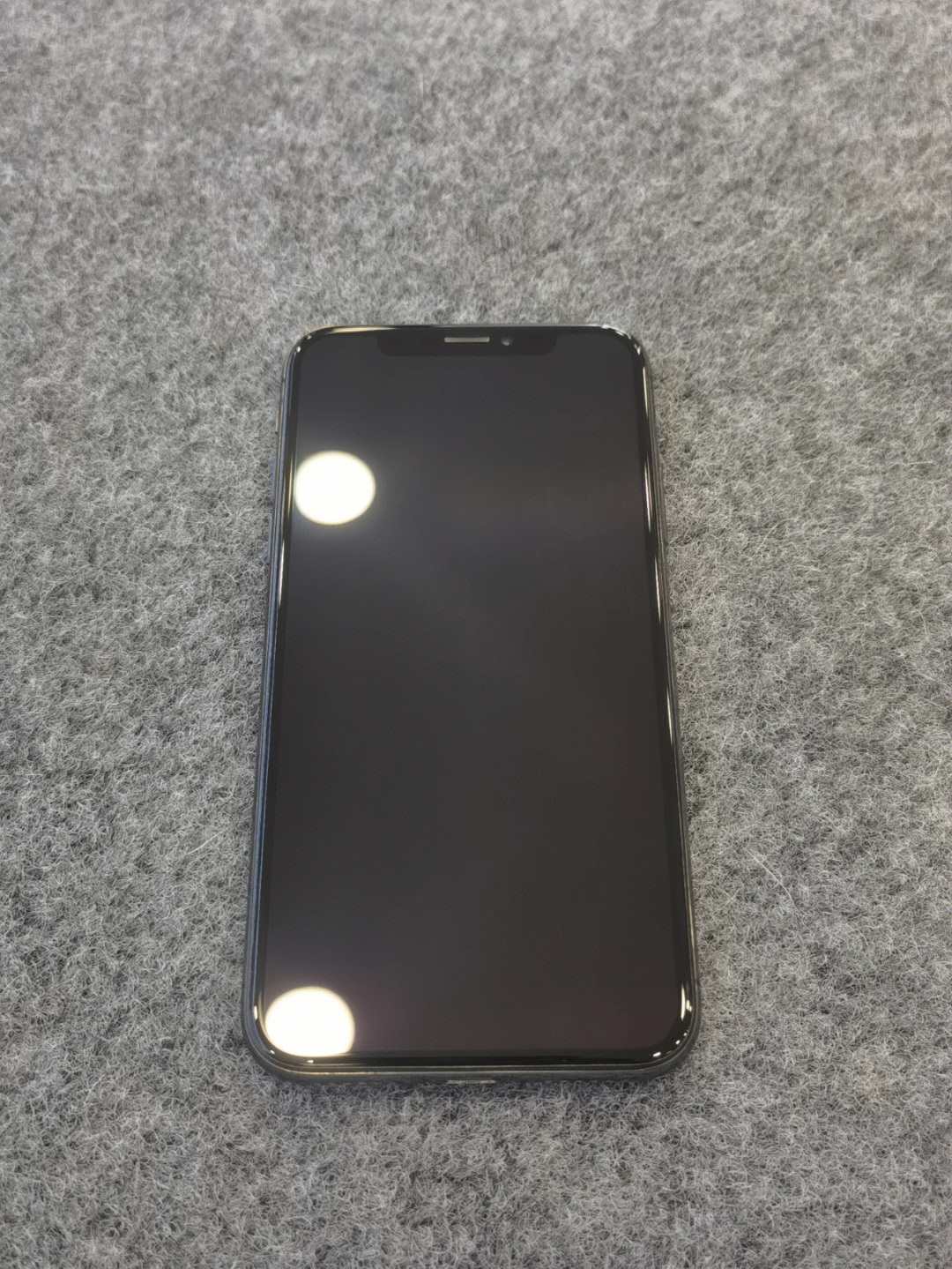 iphone x 64g 深空灰 国行新旧程度:全原无拆修,屏幕无划痕,后玻璃坏