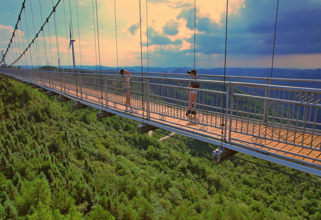 龙里大草原 玻璃桥图片