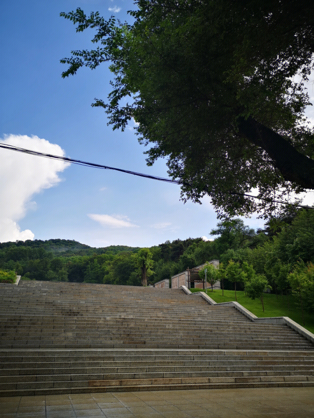 龙潭山简介图片