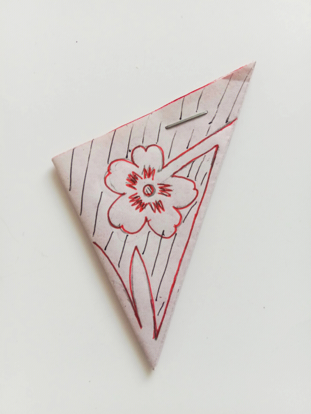 步骤:1将正方形蜡光纸对角折2在折的基础上再对折