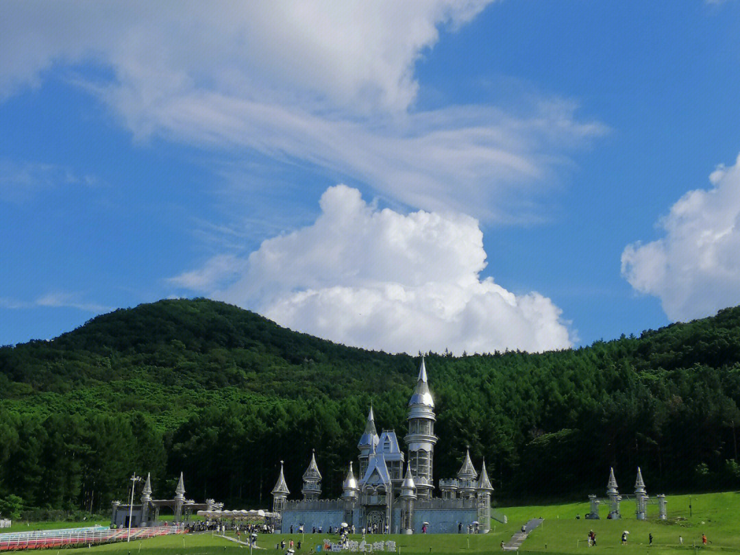 神鹿峰免票游