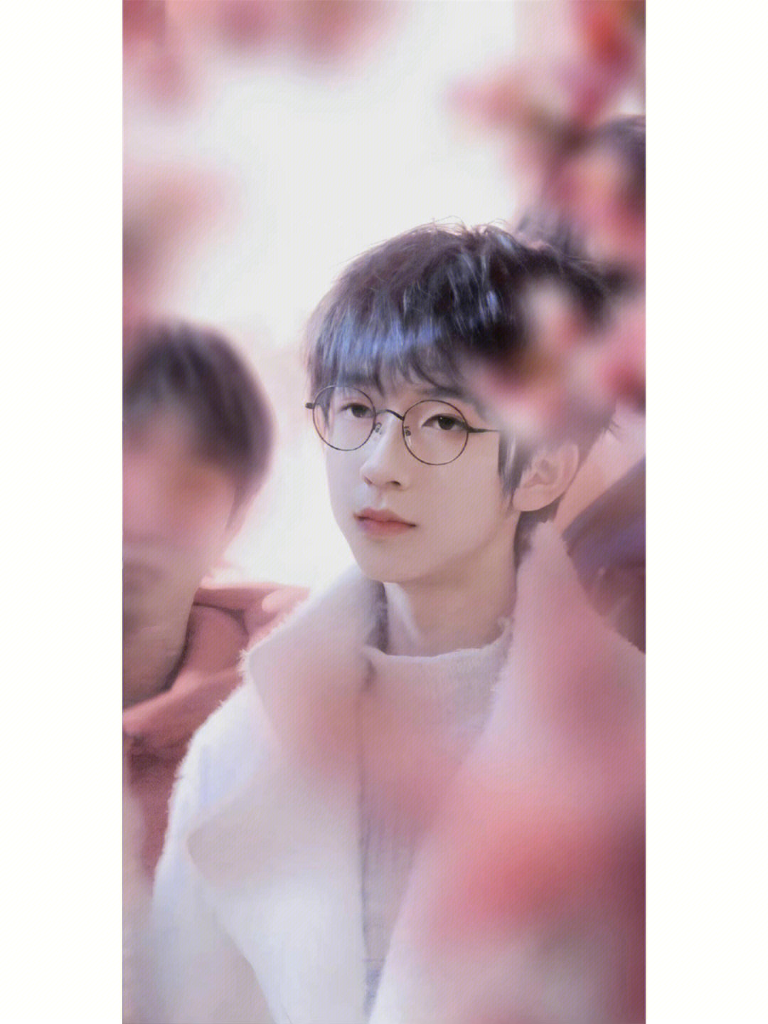 贺峻霖绝美壁纸