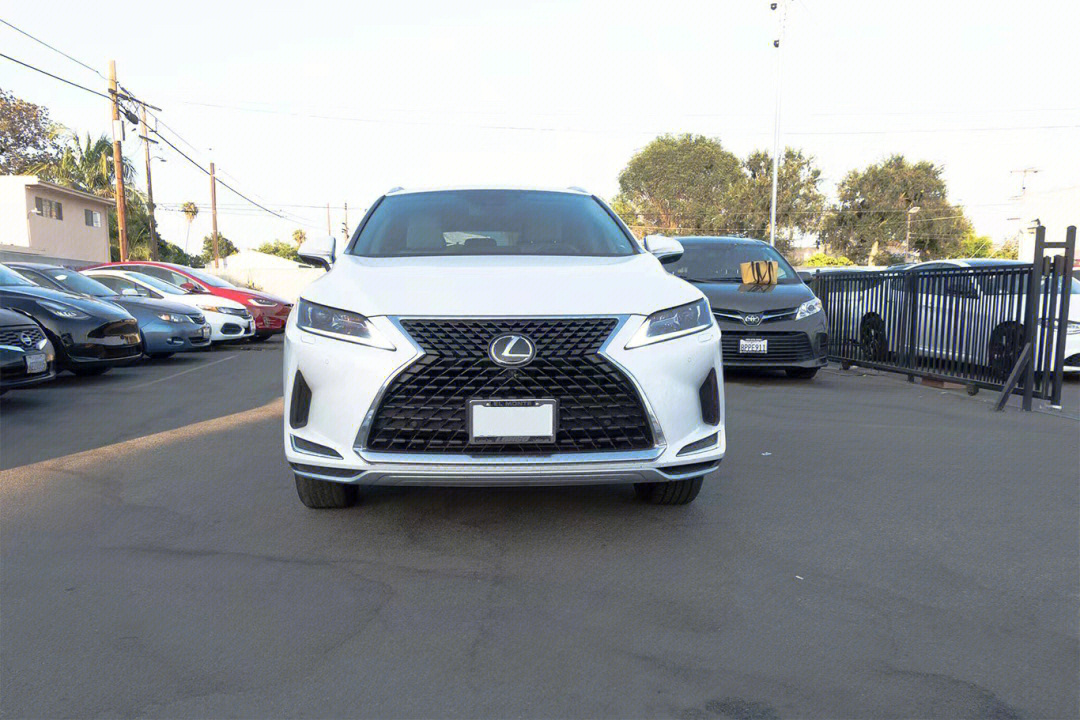 洛杉矶待租车辆2022lexusrx350