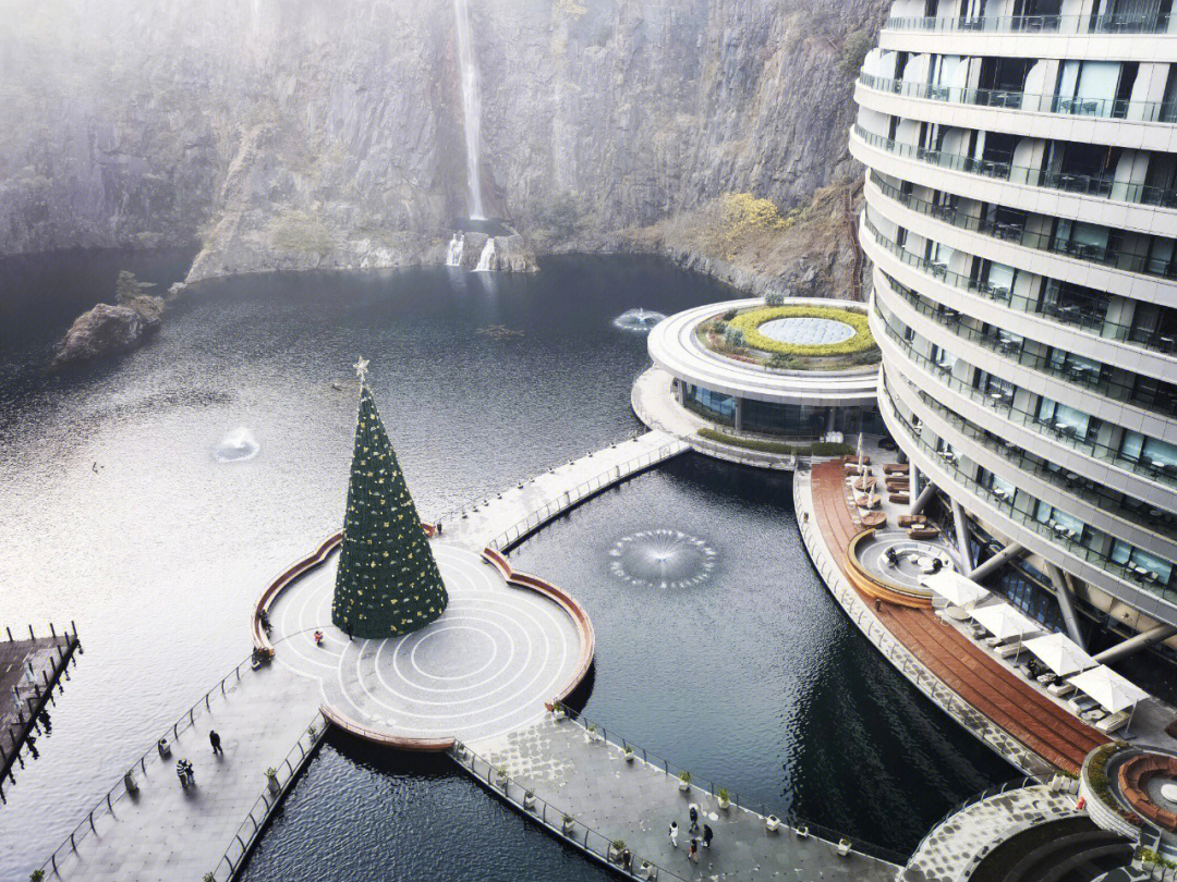 佘山深坑酒店攻略打卡上海最大圣诞树