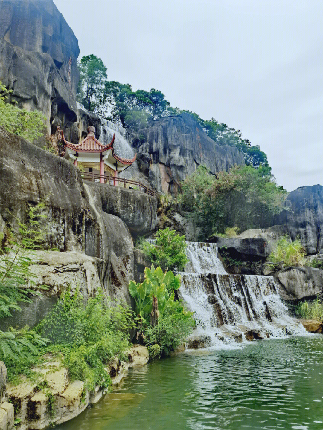 阴间金鸡山图片图片