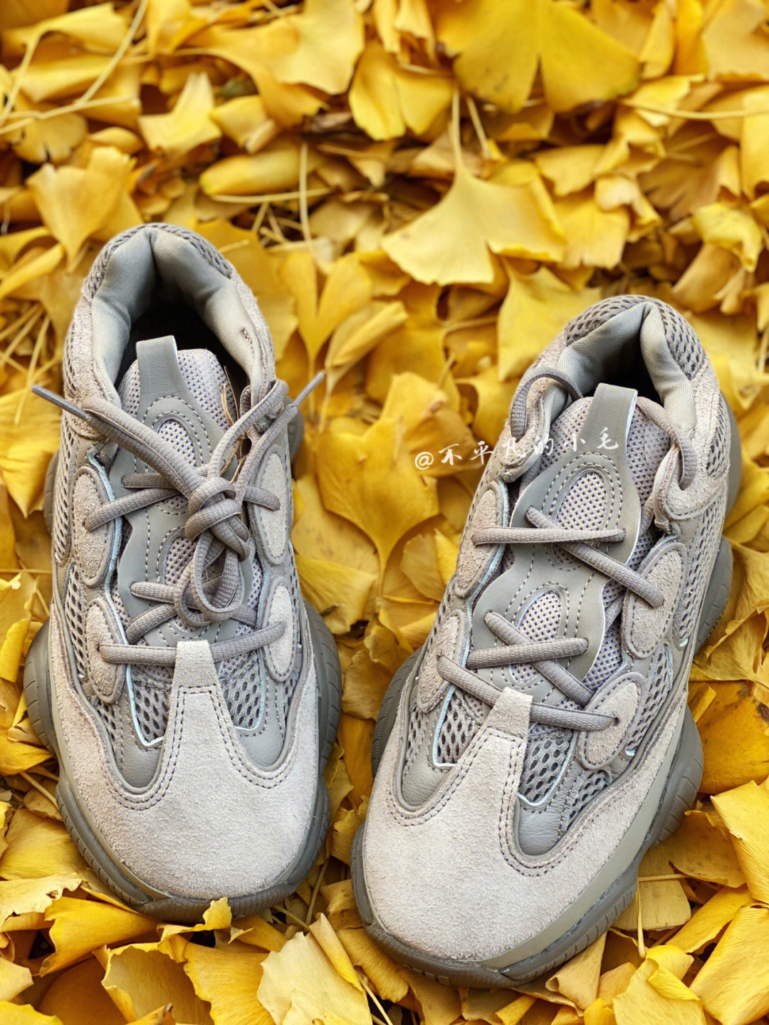 99名称:adidas originals yeezy 500 ash grey水洗灰 男女同款