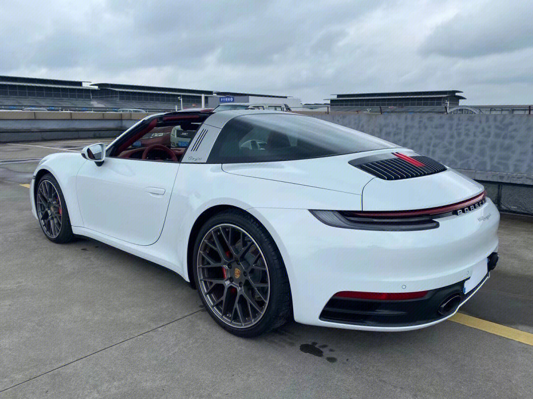 22年保时捷992targa46000公里配置很ok哦