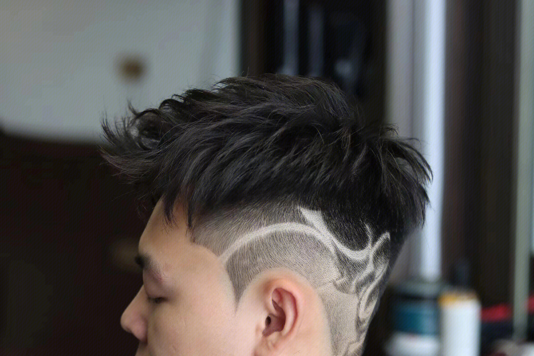 男生发型剪发造型教程