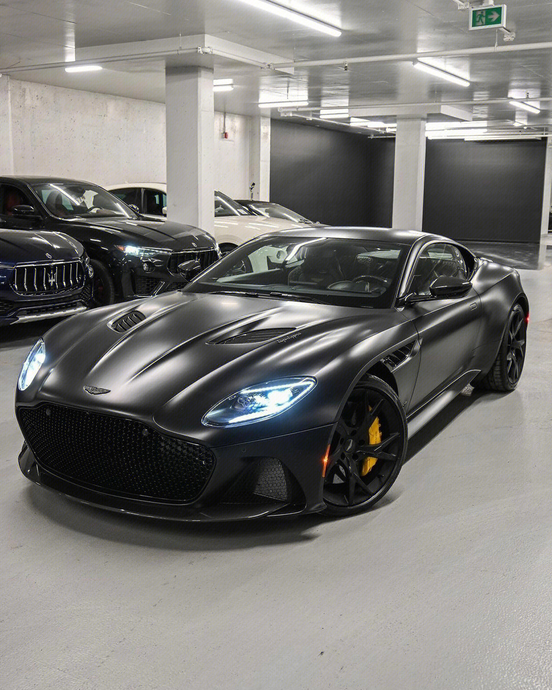 阿斯顿马丁 dbs superleggera