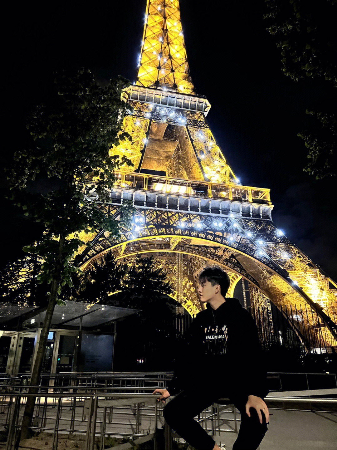 巴黎旅游巴黎夜景铁塔