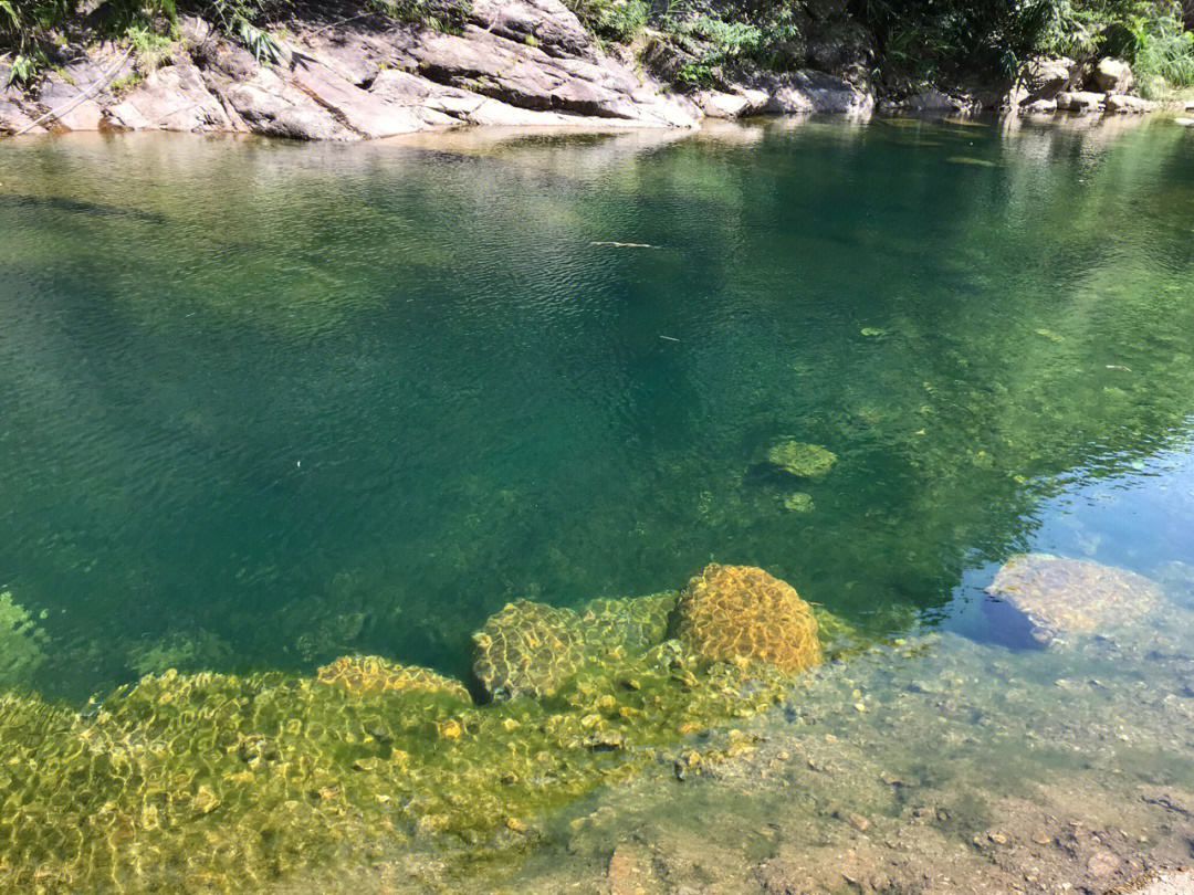 英德水头村溯溪玩水