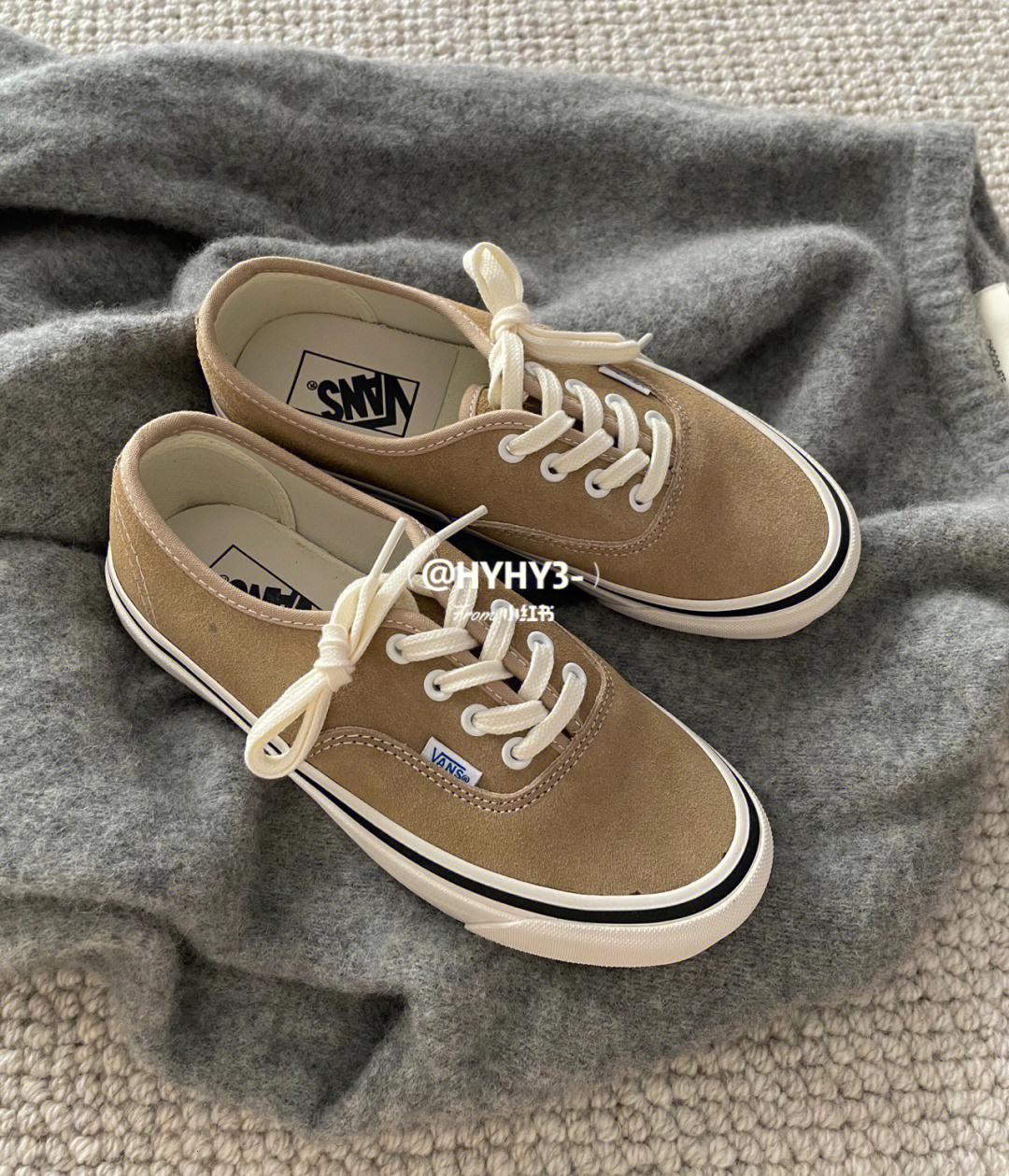 vans色后跟标棕色的图片