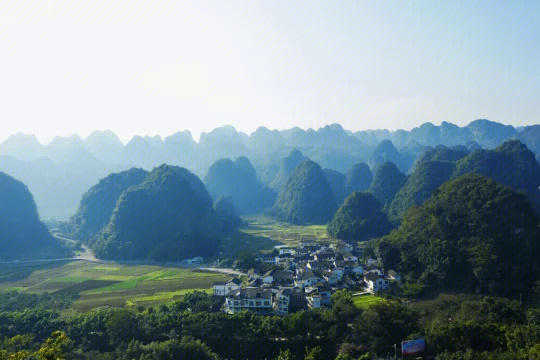 贵州旅行万峰林