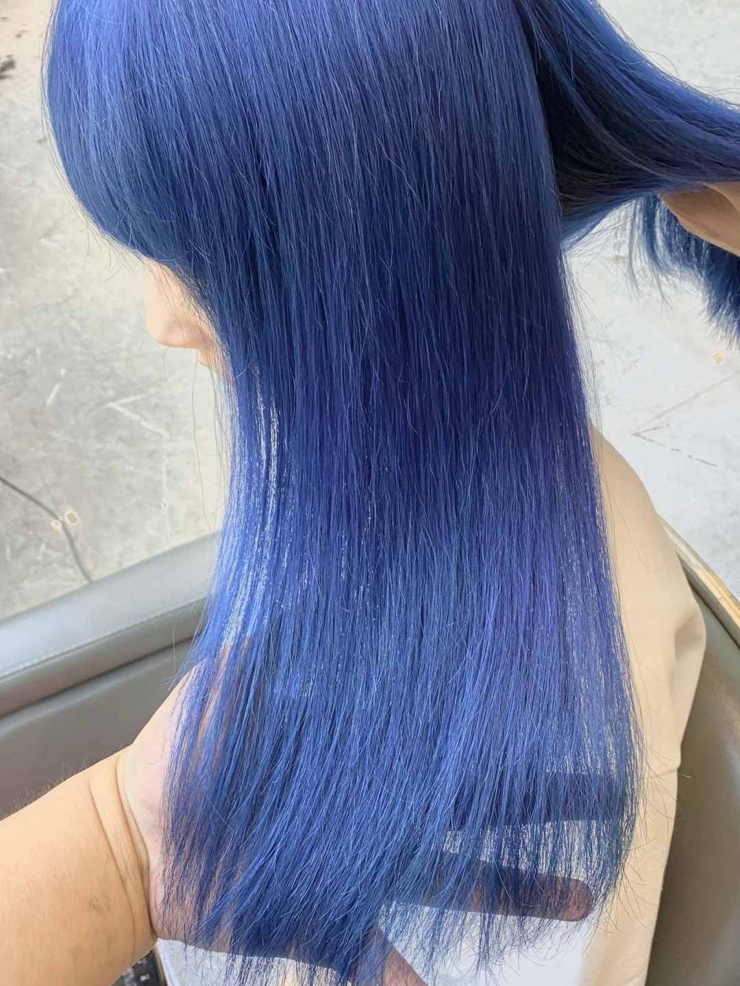 都说漂发伤头发,可海蓝色,实在太喜欢太美了越洗越好看的海蓝色冷艳