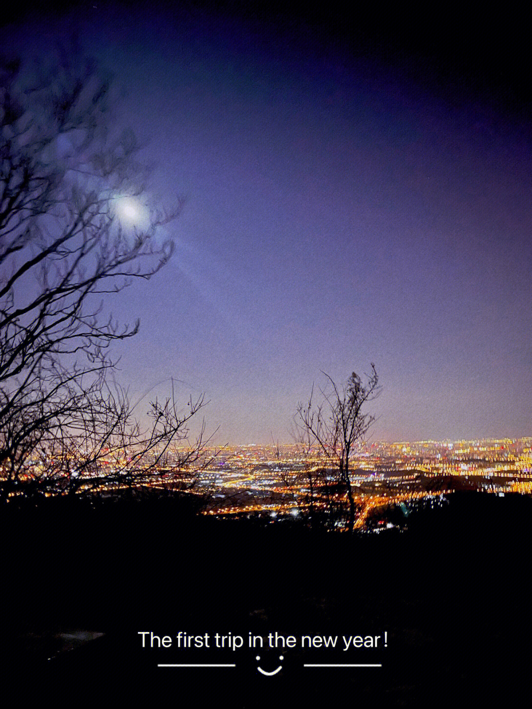 北京鬼笑石夜景图片