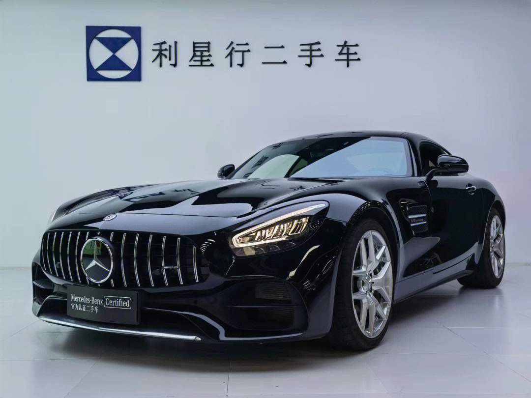 上新啦[庆祝][庆祝]奔驰 amg gt双门跑车2022年3月   4000公里  首付