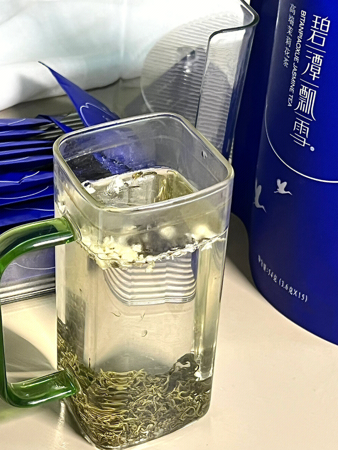 老爸给我推荐了一款茶叶碧潭飘雪茉莉花茶