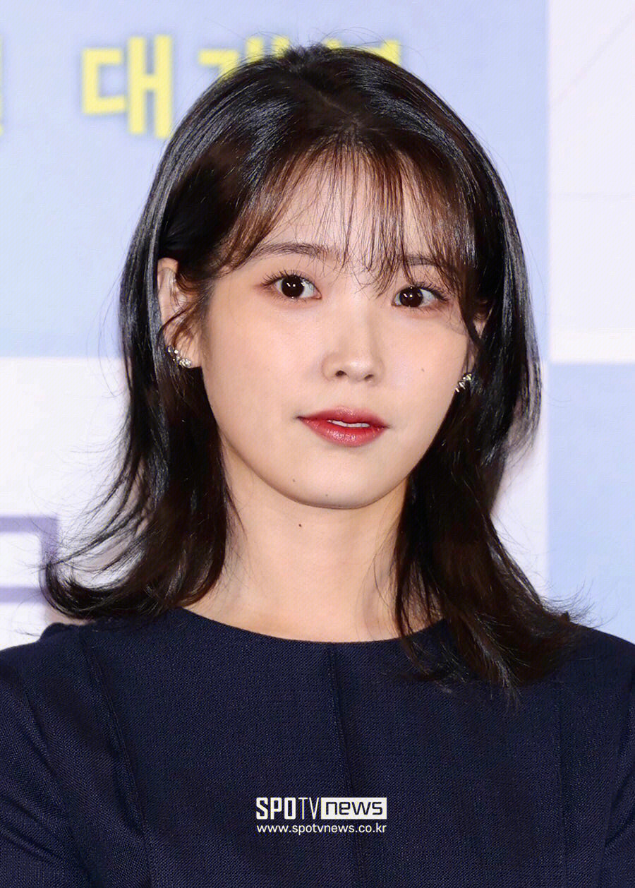 iu 李知恩