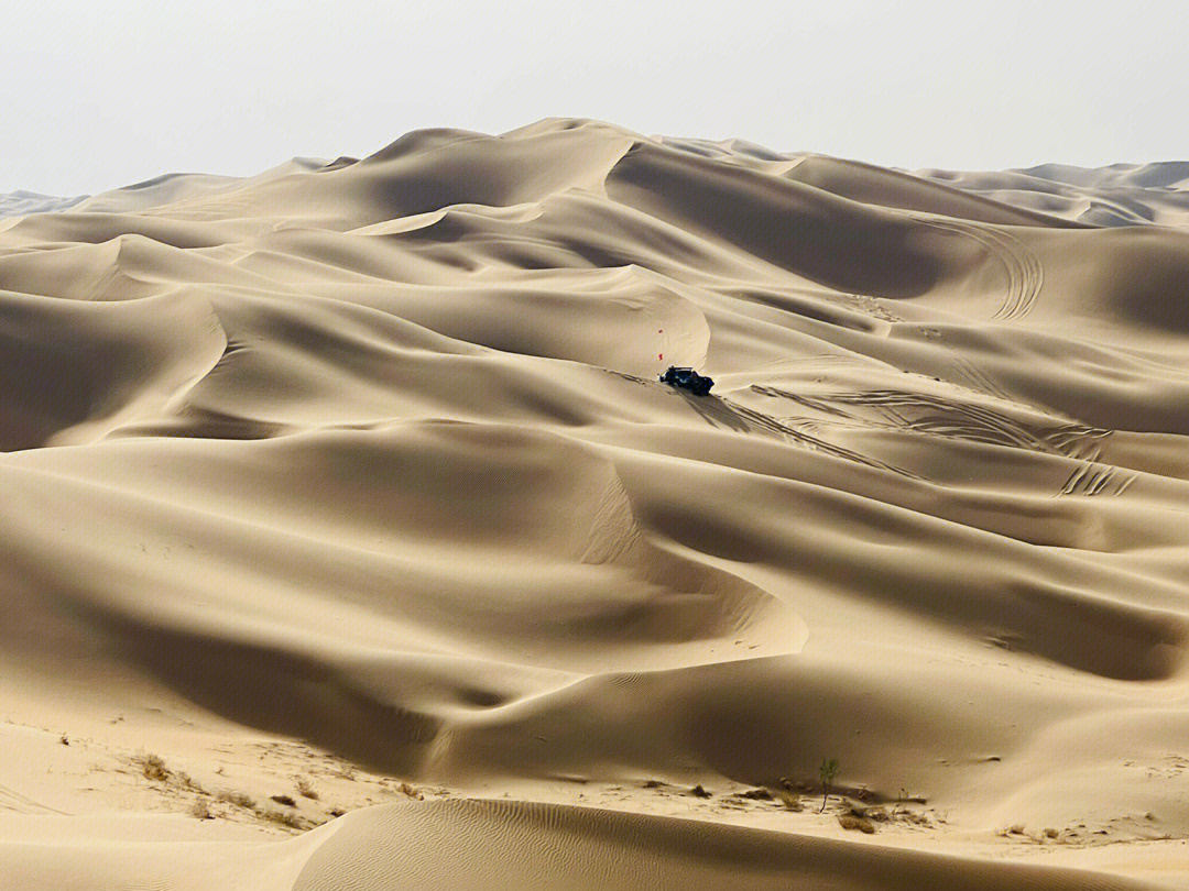 库布齐沙漠有多大图片