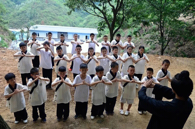 武当山武术儿童学校图片