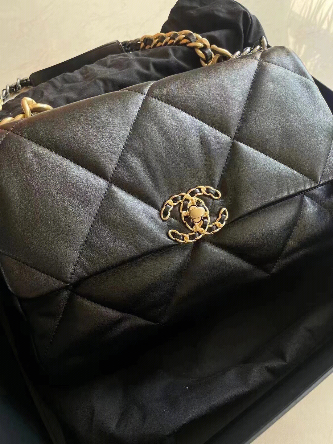 香奈儿chanel19bag爆款黑金中号30cm