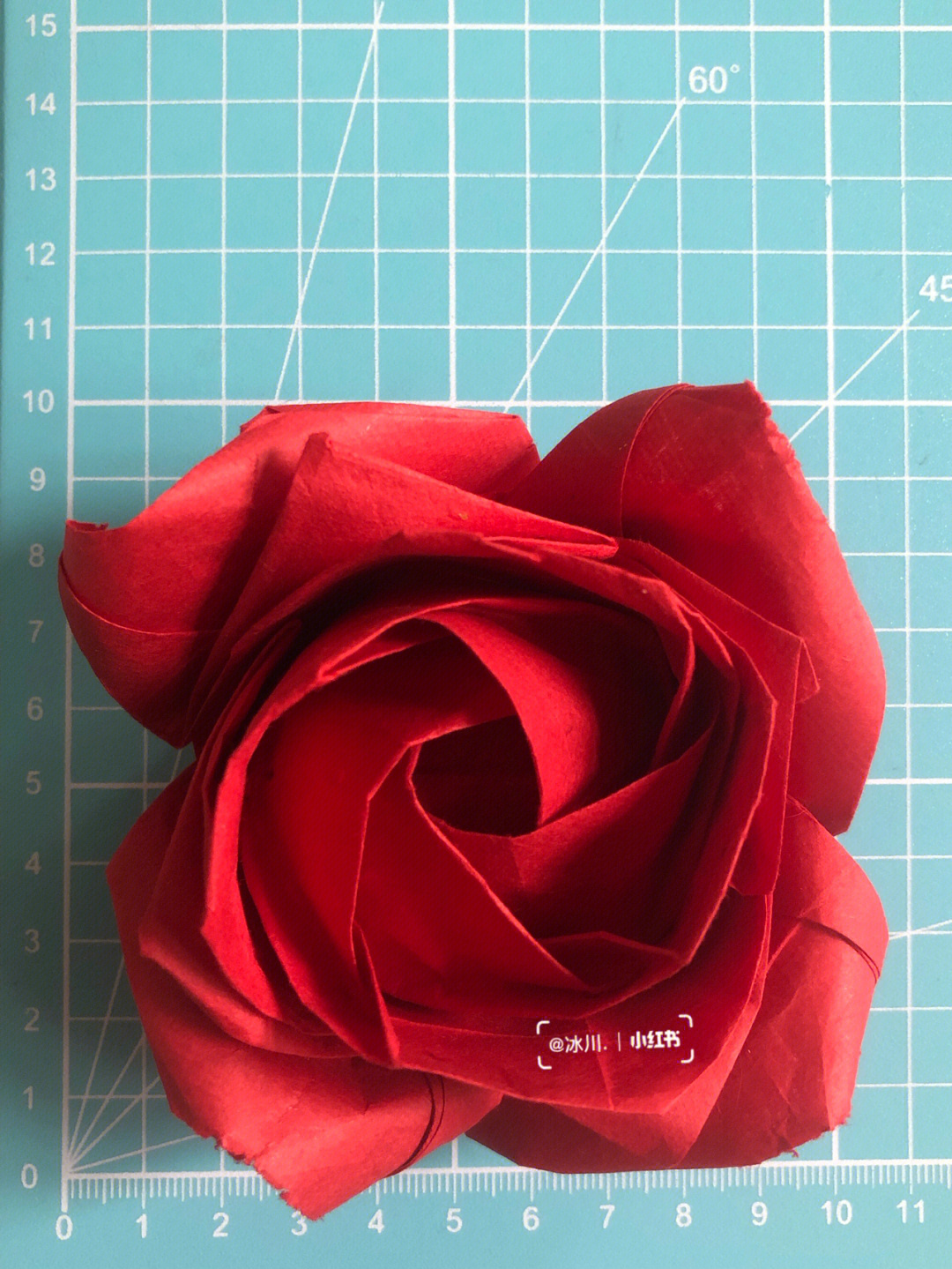 怎样用纸折玫瑰花图片