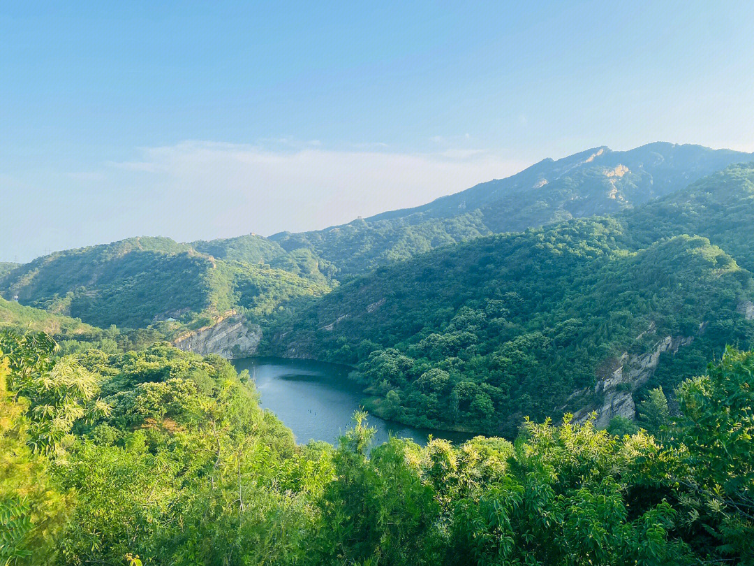 【景区介绍】云蒙山国家森林公园位于密云城区西部,古称云梦山,是京郊