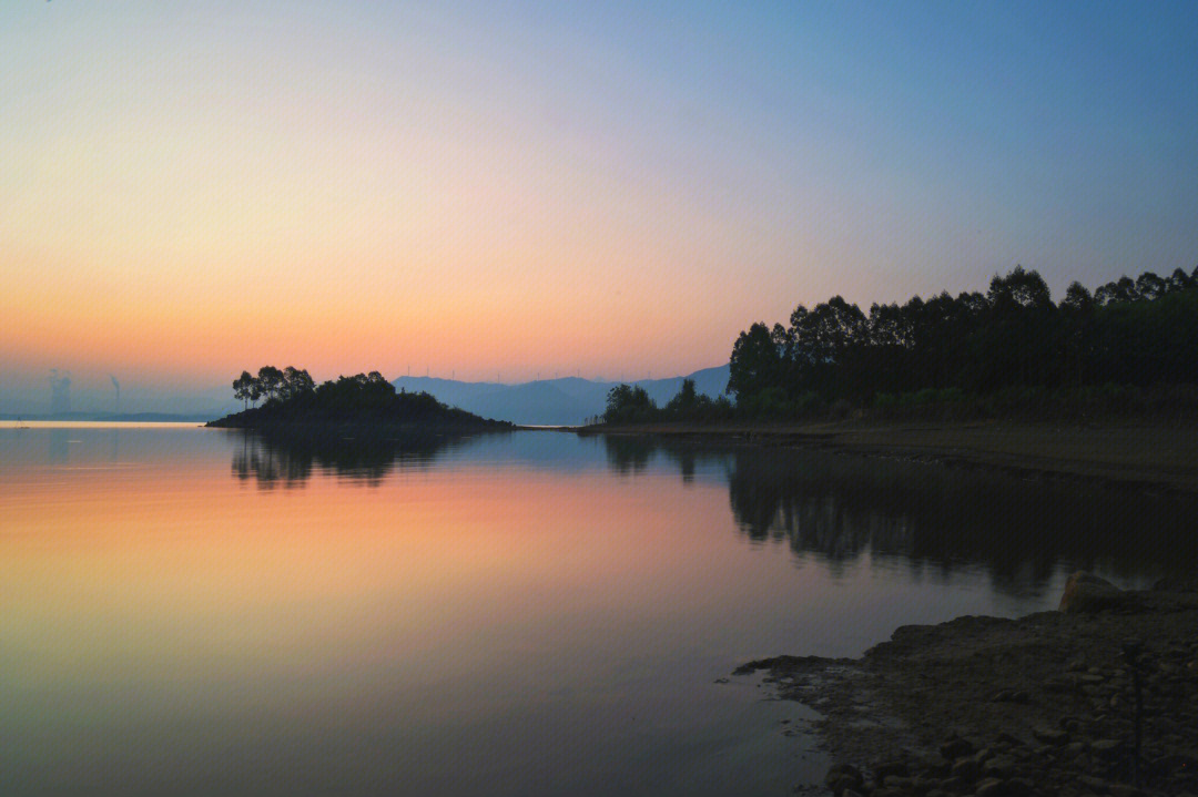 贺州金泰湖和永丰湖图片