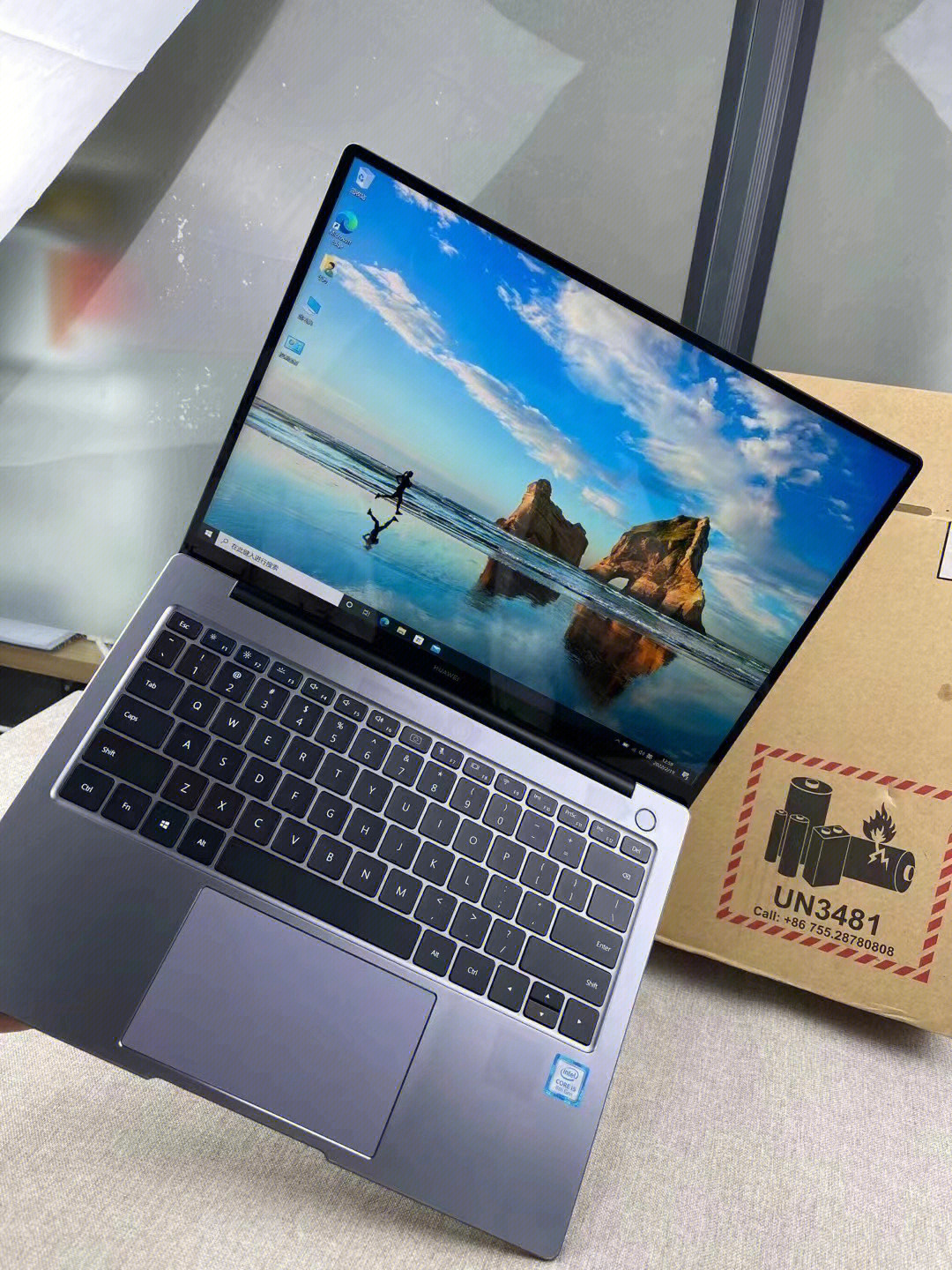 华为matebook14灰色全套