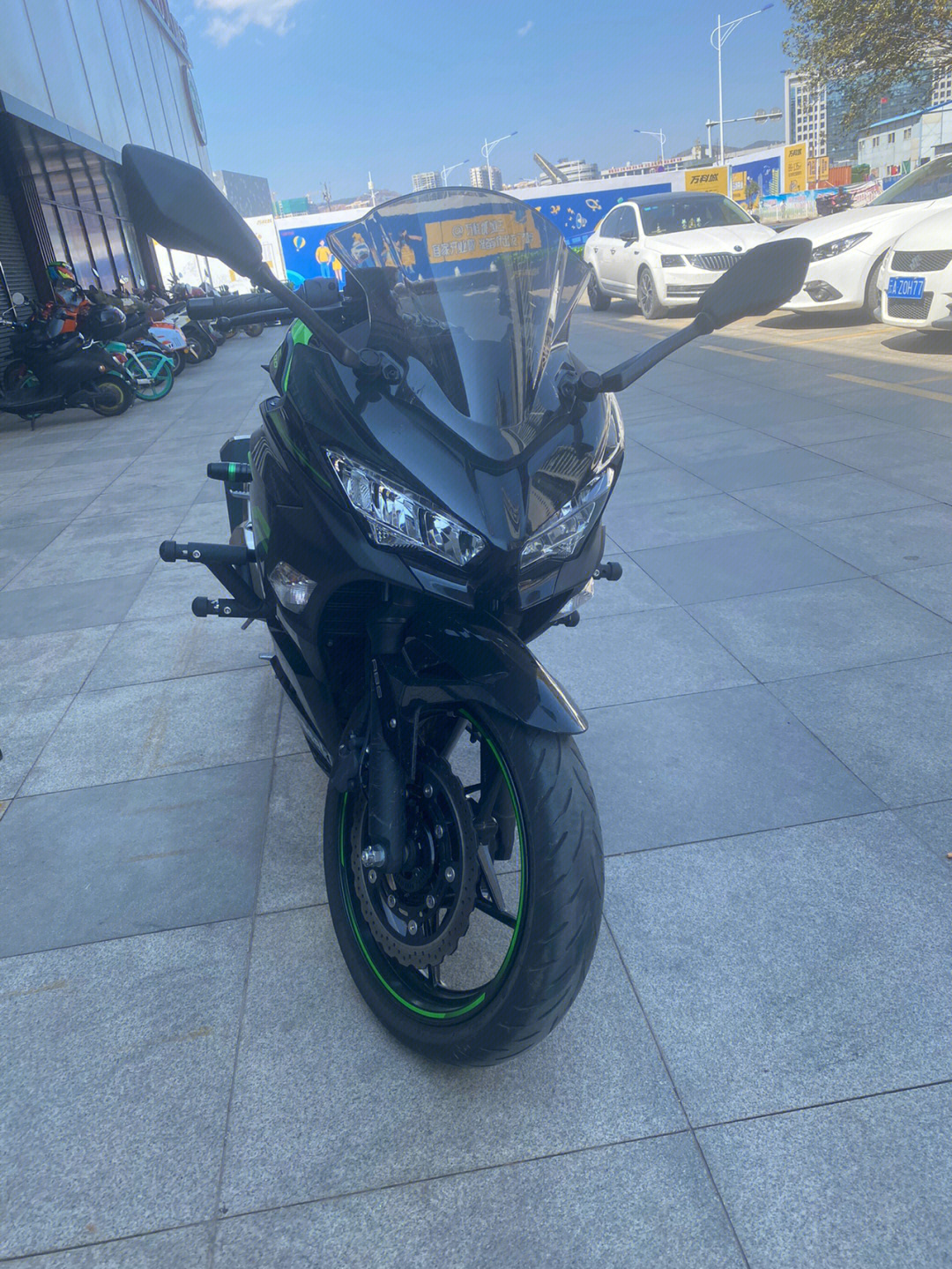 昆明摩托车出租川崎ninja400机车出租