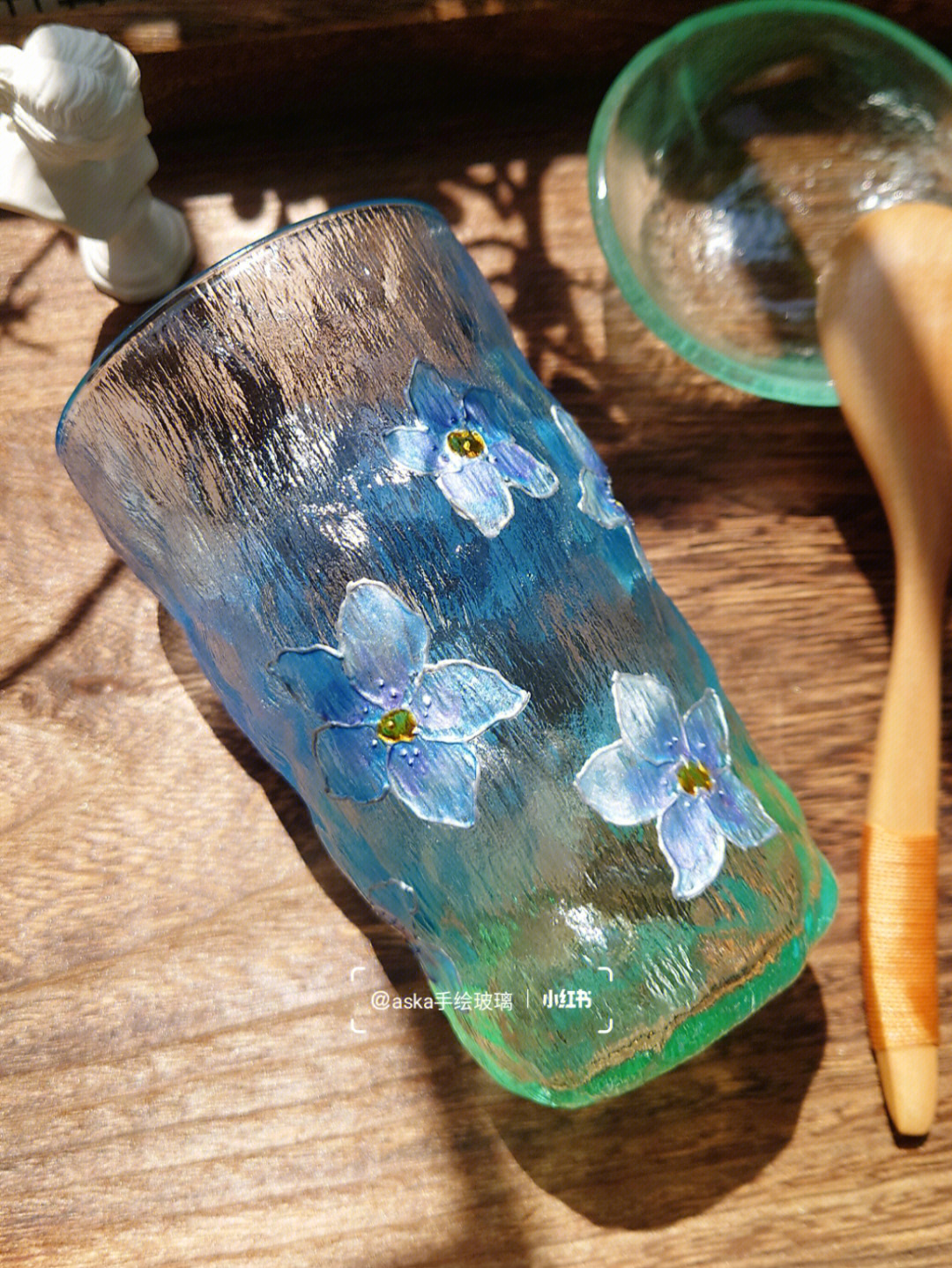 蓝色小飞燕手绘玻璃杯原创蓝色系