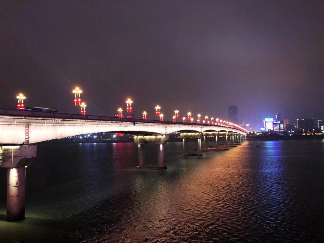 湖南株洲湘江风光带夜景