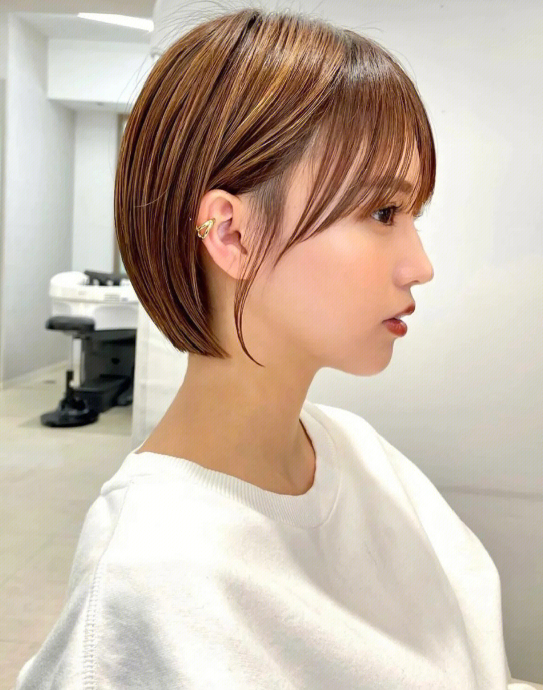 2022超短发日系短发韩系短现在流行的女生超短发发型,第一爆款应该是