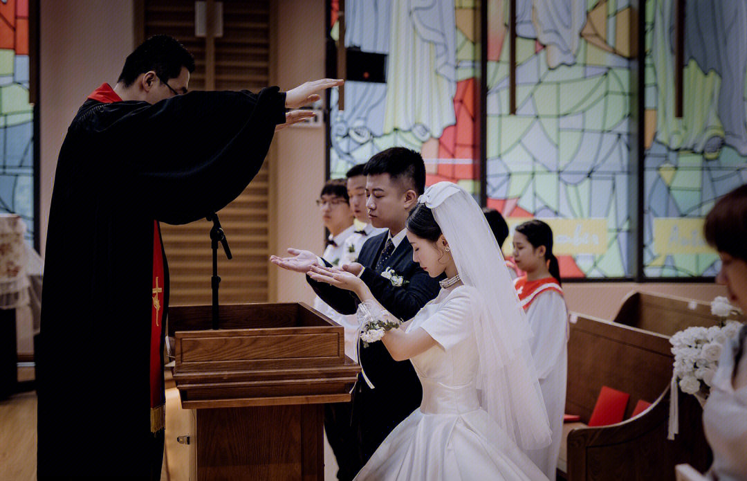 教堂婚礼誓词英文版图片