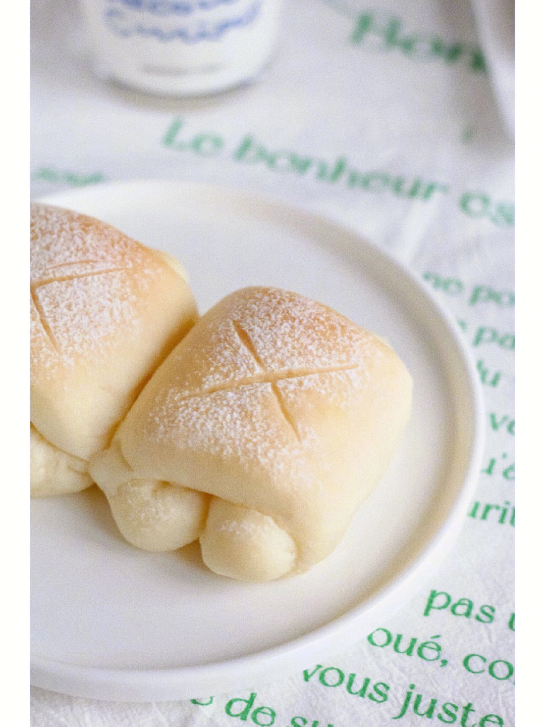 超软日式牛奶面包图片