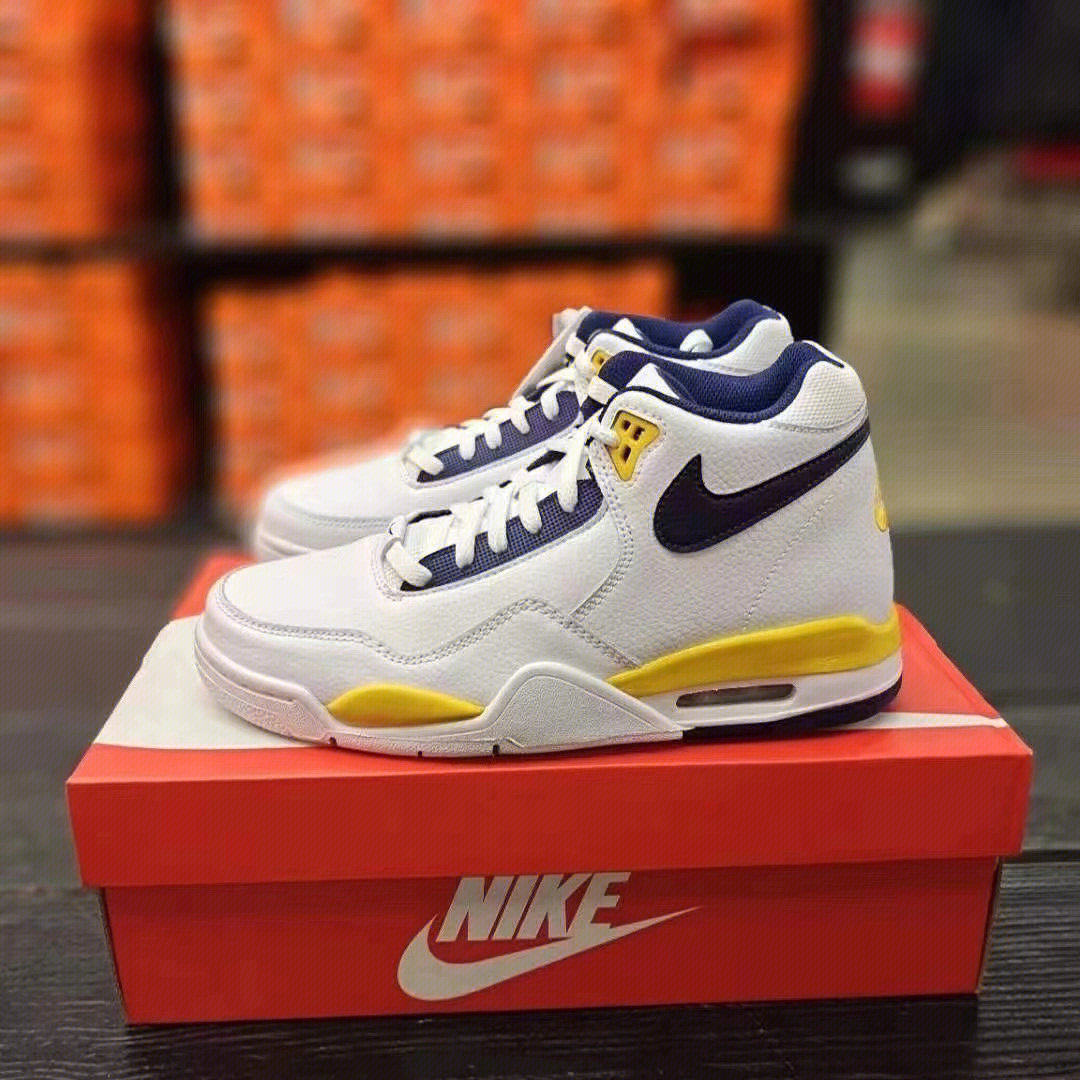 包邮～降价了～nike耐克 flight legacy aj4男子湖人高帮气垫篮球鞋
