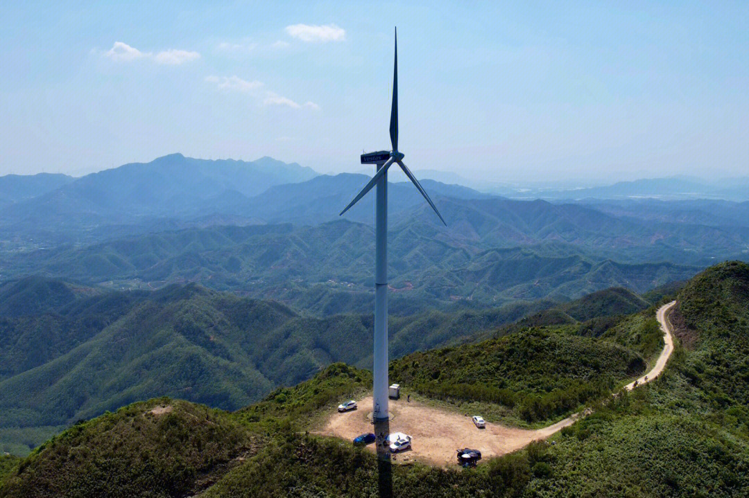 隆文风车山图片