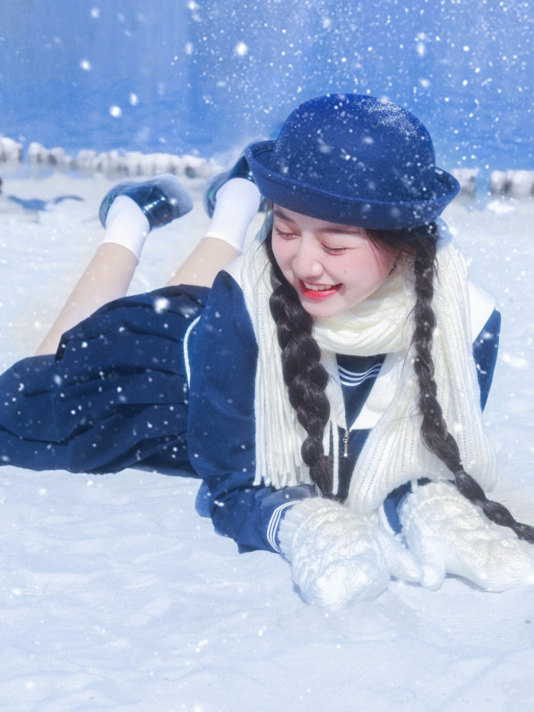 冬日恋歌打雪仗图片