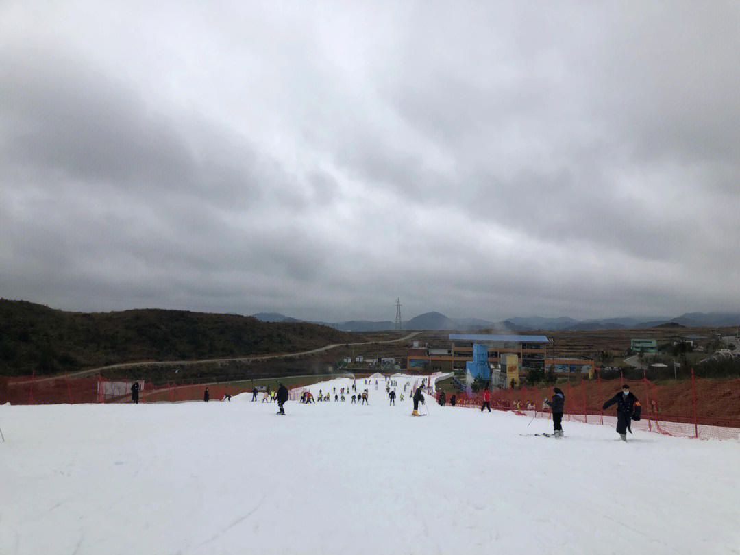 花溪高坡云顶滑雪场图片