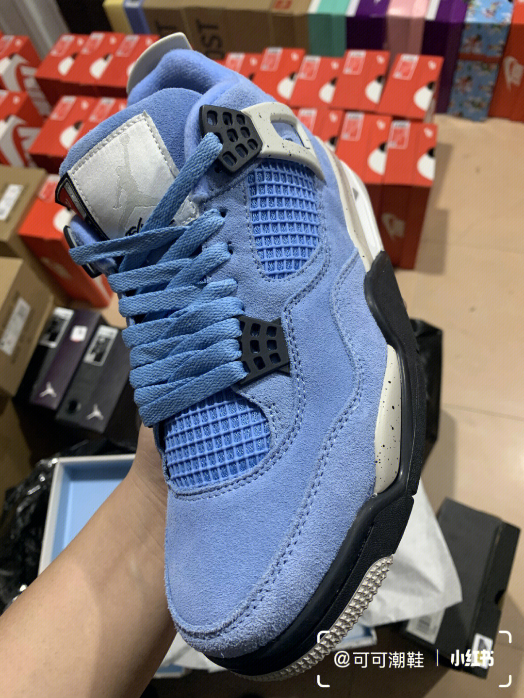 aj4蓝麂皮穿搭图片