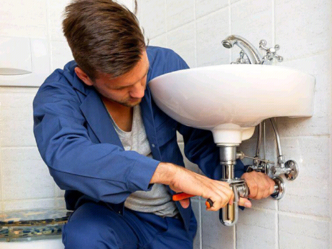 1)上下水管漏水维修电话18636158578 安装 卫浴洁具维修安装 家庭