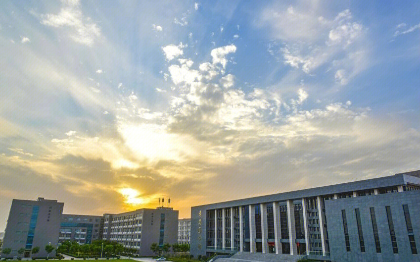 郑州工商学院俯瞰图图片