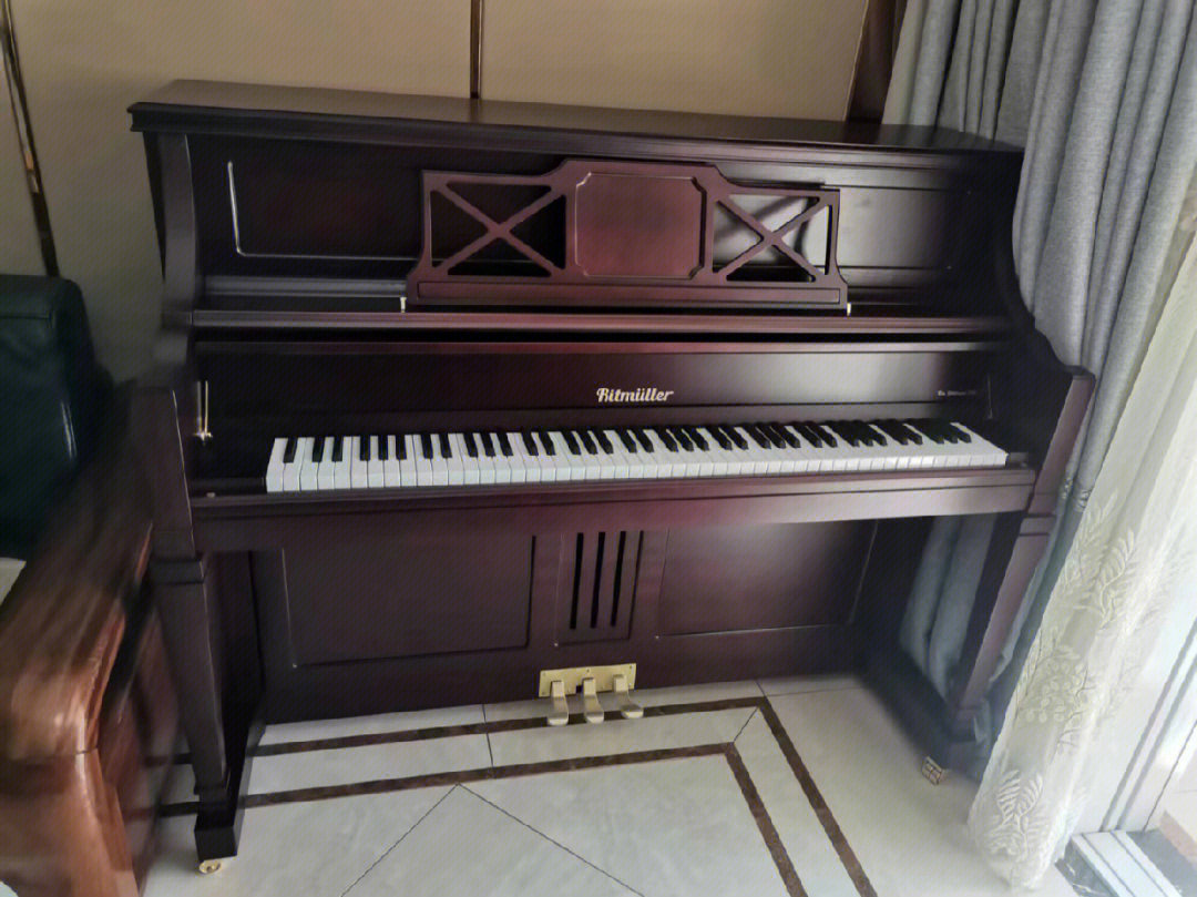 mistletoe钢琴图片
