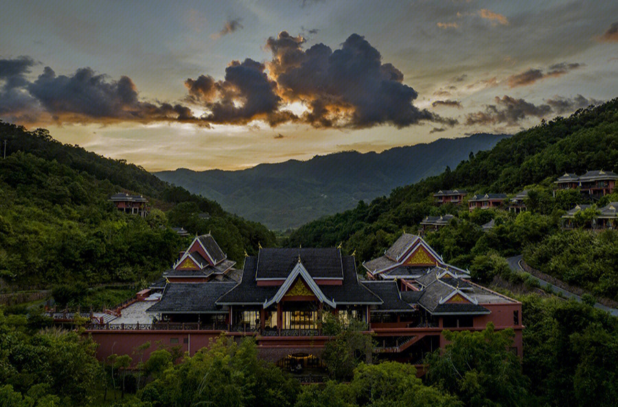 景谷芒卡温泉图片