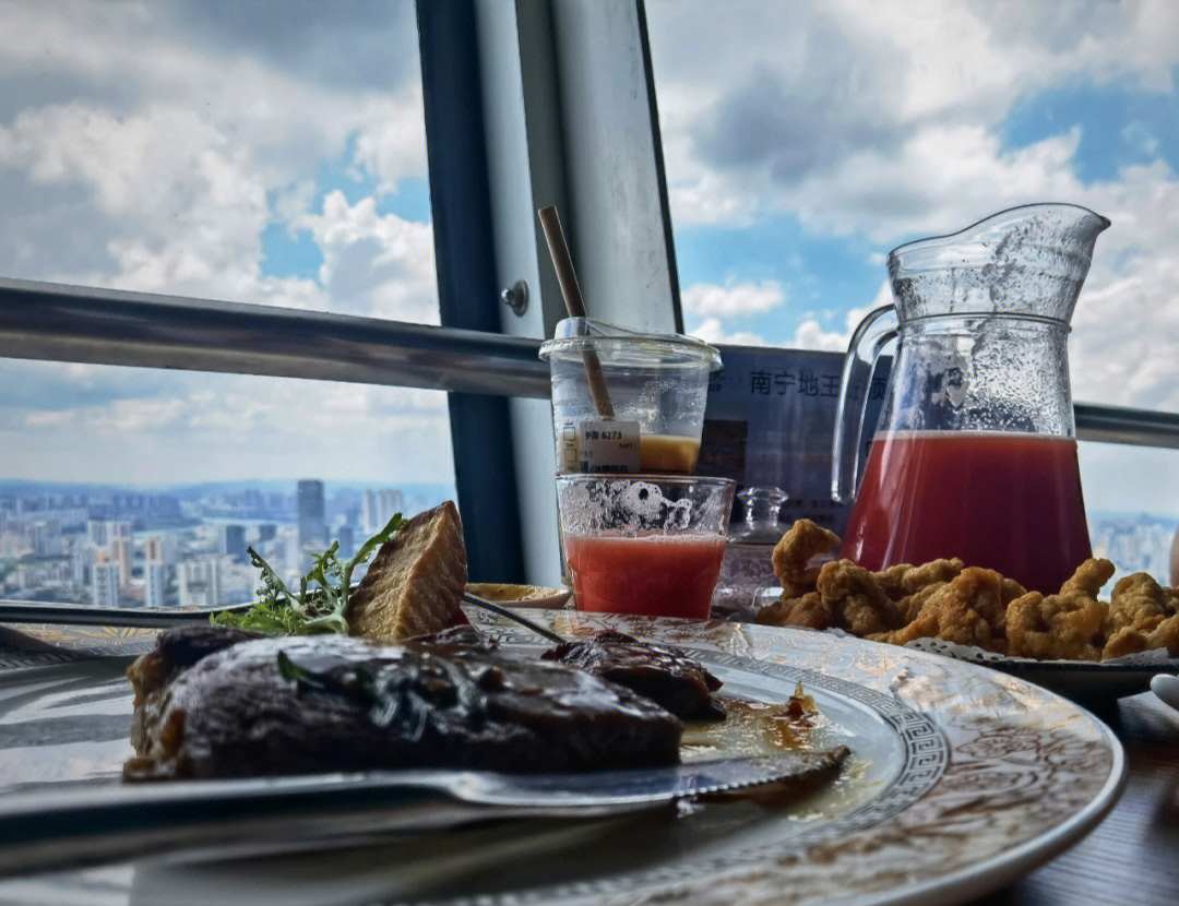 云顶观光餐厅图片