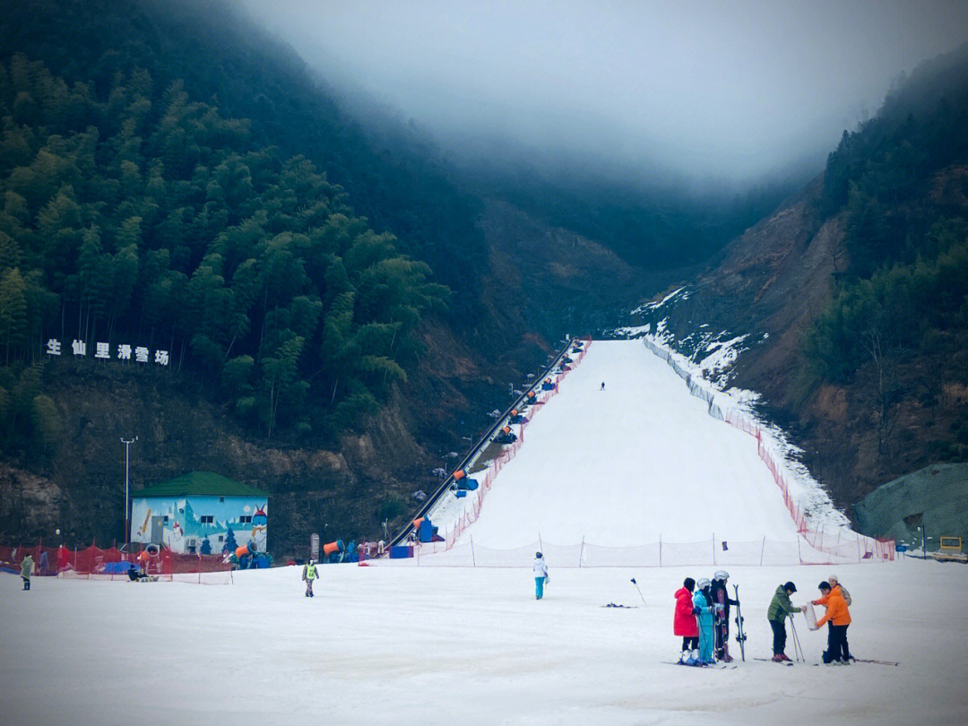 杭州富阳龙门滑雪场图片