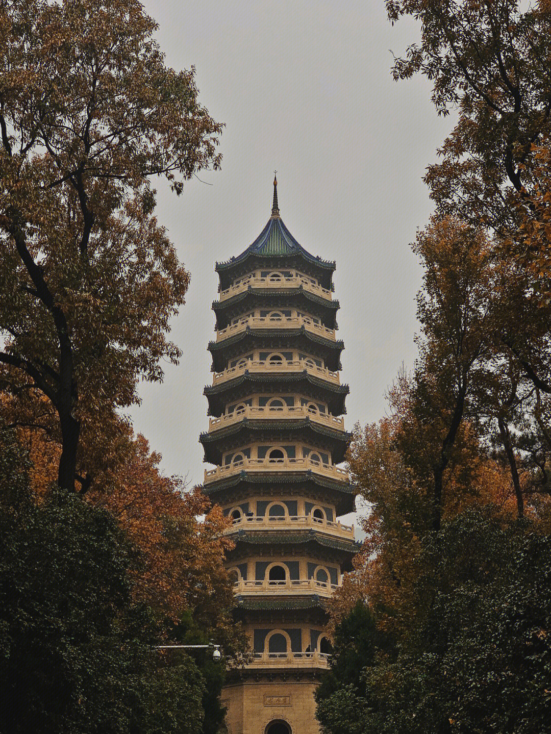 南京龙泉寺塔陵图片