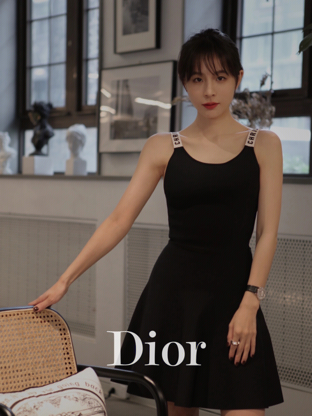 dior小黑裙