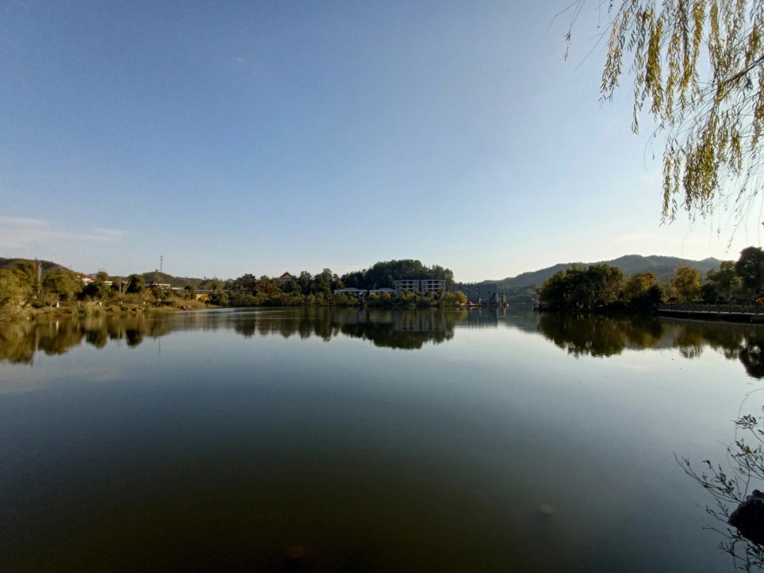 枣庄人工湖图片